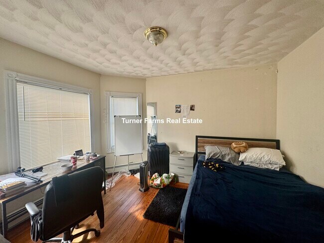 288 Boston Ave, Unit 3 in Medford, MA - Foto de edificio - Building Photo