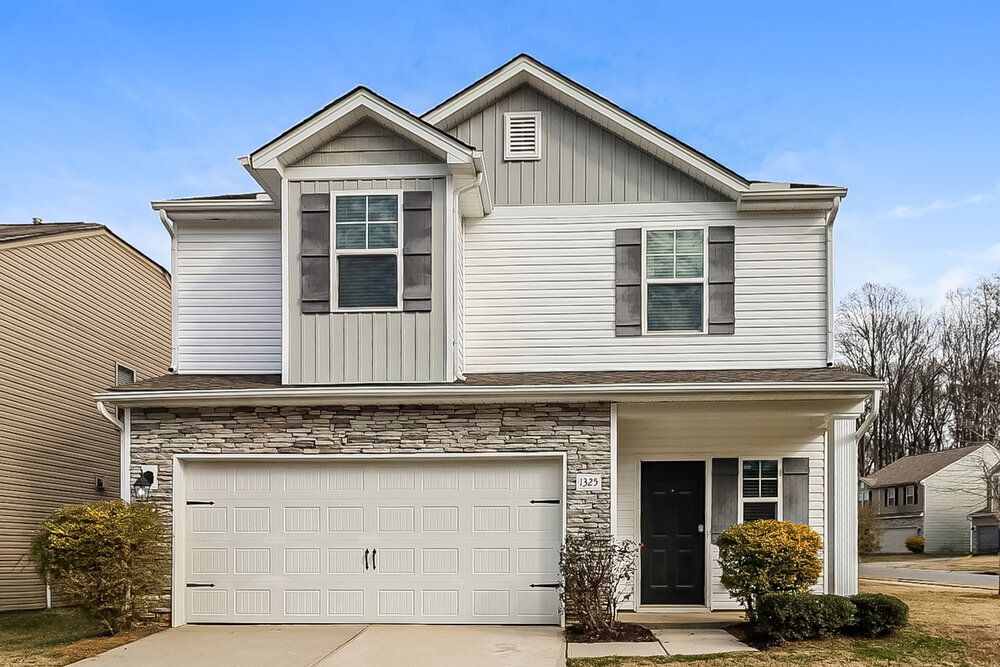 1325 State Rd 2842 in Charlotte, NC - Building Photo