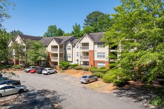 Lealand Place in Lawrenceville, GA - Foto de edificio - Building Photo