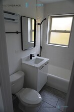 1553 W Hollywood Ave in Chicago, IL - Building Photo - Building Photo