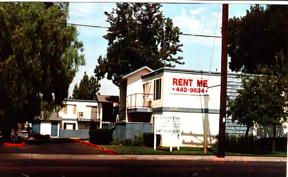 Torrey Apartments in El Cajon, CA - Building Photo - Building Photo