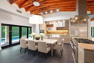 40 S Prospect Dr in Coral Gables, FL - Building Photo - Building Photo