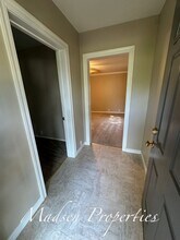 381 E 9th St in Chico, CA - Building Photo - Building Photo