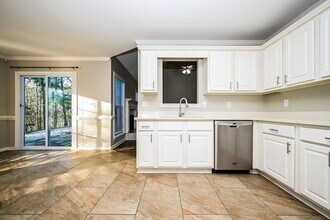 201 Retour Cir in Locust Grove, GA - Foto de edificio - Building Photo