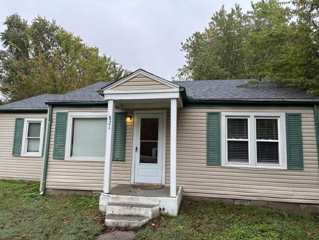 property at 821 New Hampshire Ave