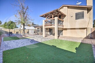 8821 W Cavalier Dr in Glendale, AZ - Building Photo - Building Photo