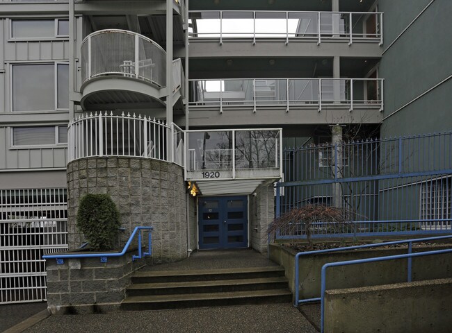 Harbour House at Tugboat Landing in Vancouver, BC - Building Photo - Building Photo