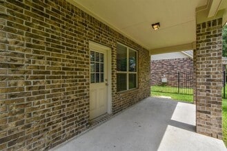 18 Wood Drake Place in Tomball, TX - Building Photo - Building Photo