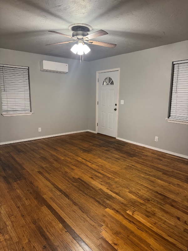 1907 Nix St in Amarillo, TX - Foto de edificio - Building Photo