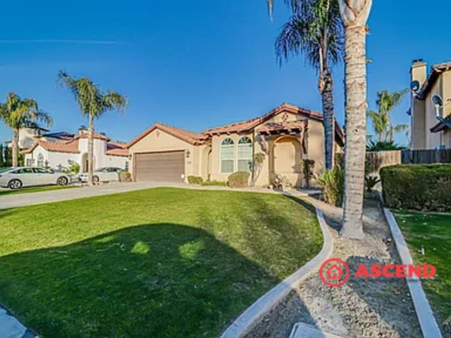 230 Solecita Way in Bakersfield, CA - Building Photo - Building Photo