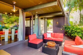 5911 Folsom Dr in San Diego, CA - Building Photo - Building Photo