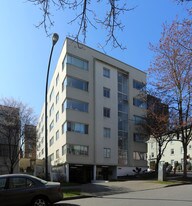 1080 Barclay St in Vancouver, BC - Building Photo