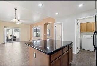 14261 N 101st St in Scottsdale, AZ - Building Photo - Building Photo