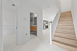 20628 NE 7th Pl in North Miami Beach, FL - Building Photo - Building Photo