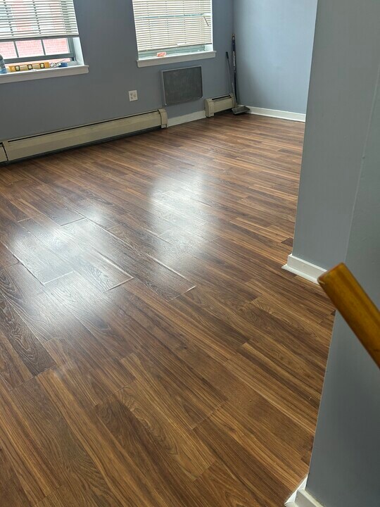 528 Louisiana Ave in Brooklyn, NY - Building Photo