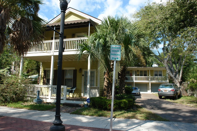 17 S 3rd St in Fernandina Beach, FL - Building Photo - Building Photo