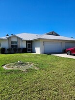26141 Northern Cross Rd in Punta Gorda, FL - Building Photo