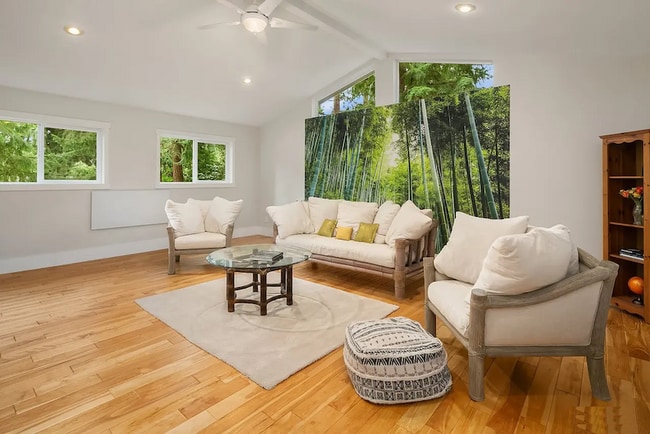 12030 NE 144th St in Kirkland, WA - Building Photo - Building Photo