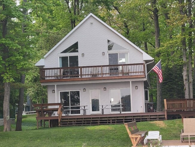 property at 8077 Woodland Dr