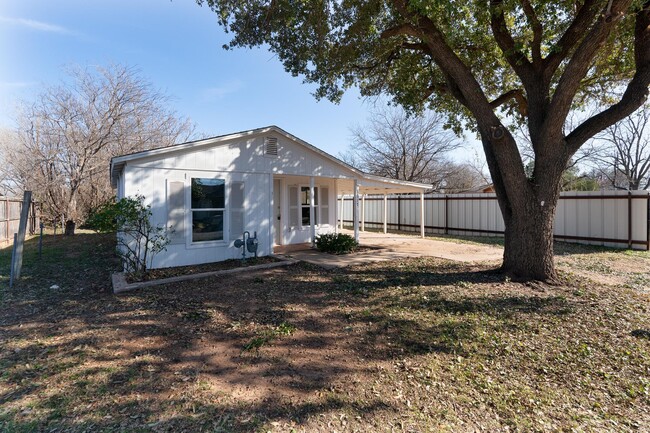 3017 Clinton St in Abilene, TX - Building Photo - Building Photo