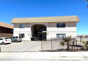 6987 Mendon Ln in Las Vegas, NV - Building Photo