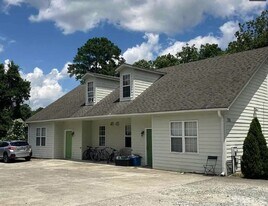700 Sykes St in Chapel Hill, NC - Building Photo