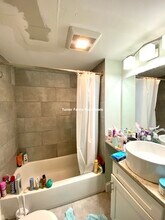 9 Arlington St, Unit 1 in Somerville, MA - Foto de edificio - Building Photo