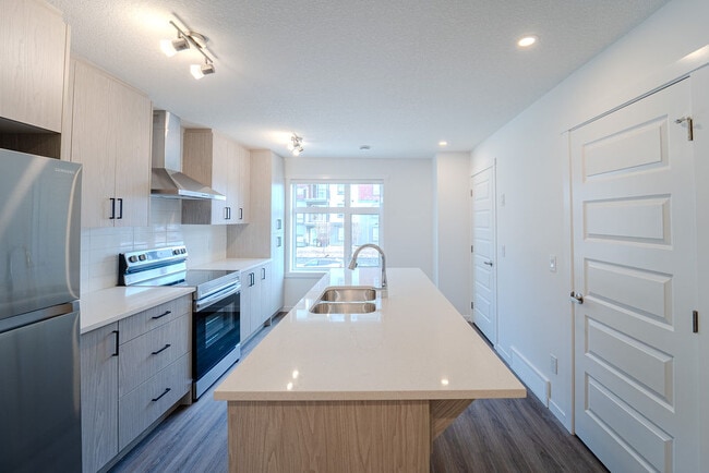 property at 20 Masters Dr SE