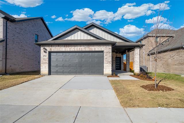 property at 704 Hemingway Ln