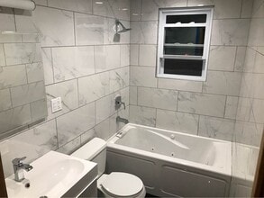 107 Lexington St in Burlington, MA - Building Photo - Building Photo