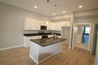 999 Main St in Hanson, MA - Building Photo - Building Photo