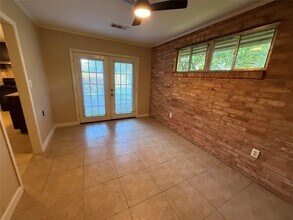 6302 Thrush Dr in Houston, TX - Building Photo - Building Photo