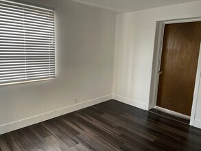 250 E 600 S, Unit Upstairs in Bountiful, UT - Building Photo - Building Photo