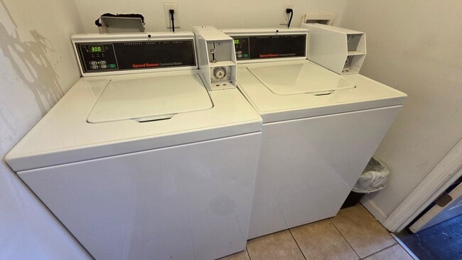 273 Western Ave in Albany, NY - Building Photo - Building Photo