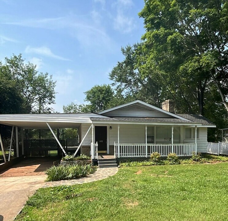 112 Courtney Cir in Greenville, SC - Building Photo