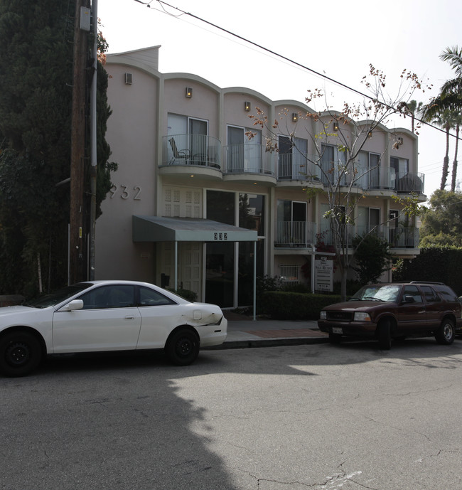 San Remo Apartments in West Hollywood, CA - Building Photo - Building Photo