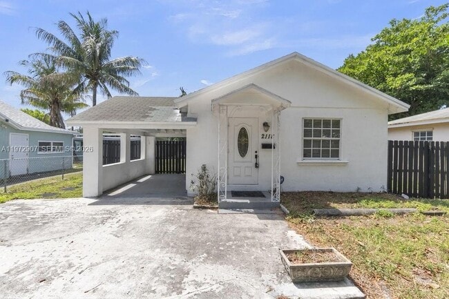 property at 2118 Cleveland St