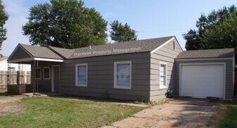 1315 Arlington St in Park City, KS - Building Photo