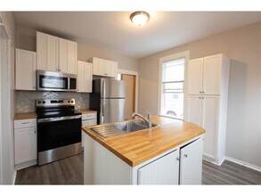 810 Concordia Ave in St. Paul, MN - Building Photo - Building Photo