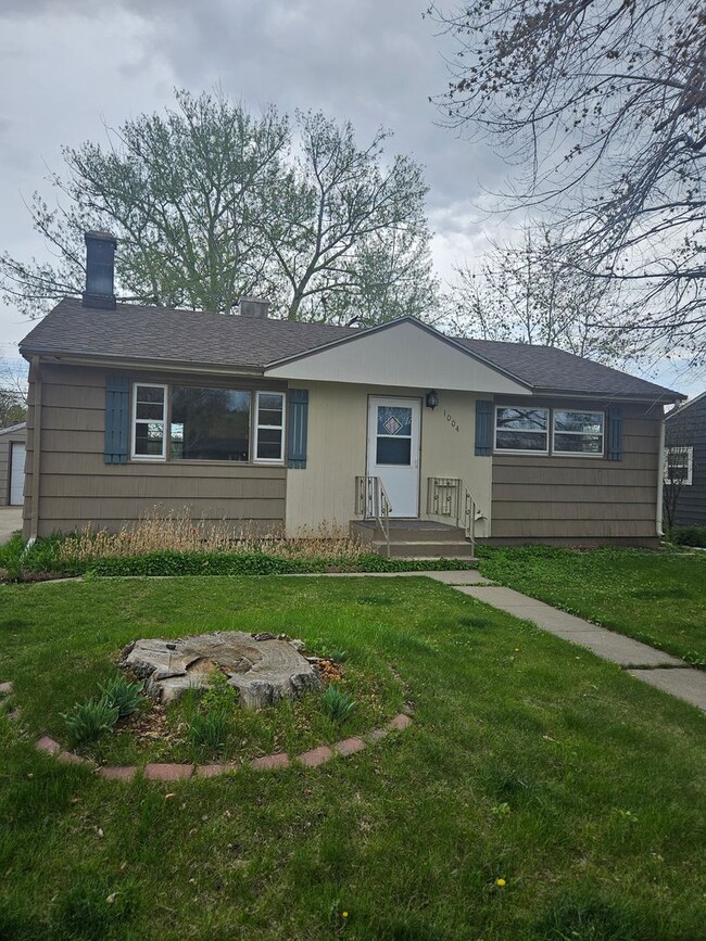 1004 Joy Ave in Rapid City, SD - Building Photo - Building Photo