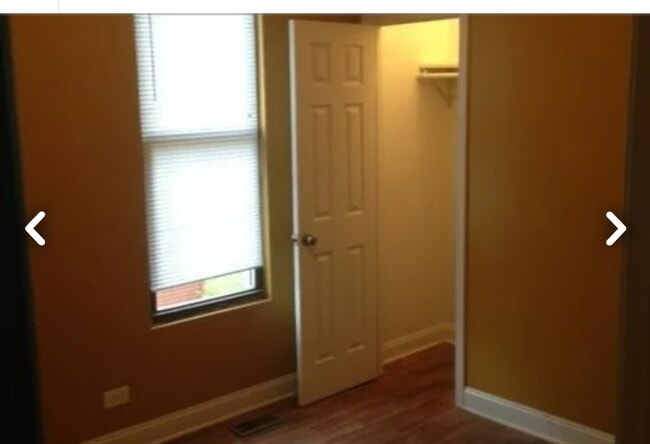 9220 S Manistee Ave, Unit 1 in Chicago, IL - Building Photo - Building Photo