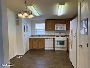 1225 Valley View Dr in Taylor, AZ - Building Photo - Building Photo