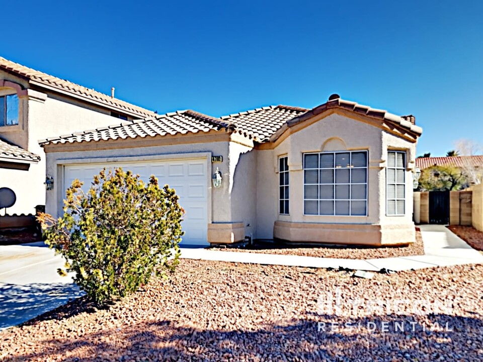 4702 Roby Grey Way in North Las Vegas, NV - Building Photo