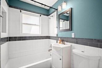 1404 Vargas Rd in Austin, TX - Building Photo - Building Photo