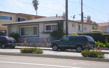 25223 Western Ave in Lomita, CA - Foto de edificio - Building Photo