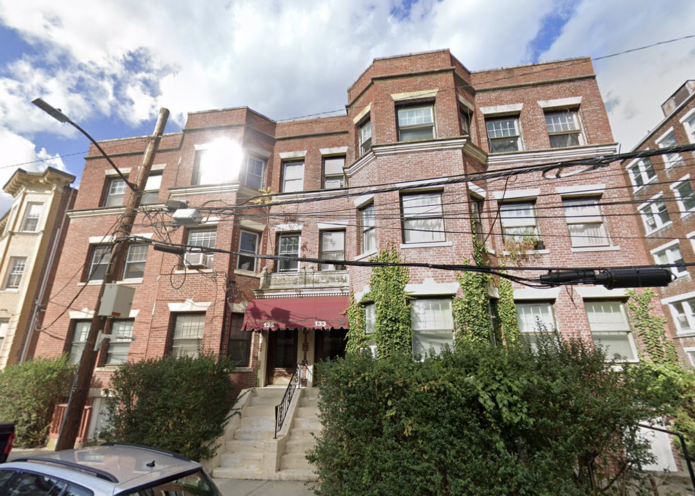 133 Chiswick Rd, Unit B in Boston, MA - Building Photo