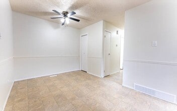 809 Steeves Ave in Saskatoon, SK - Building Photo - Building Photo