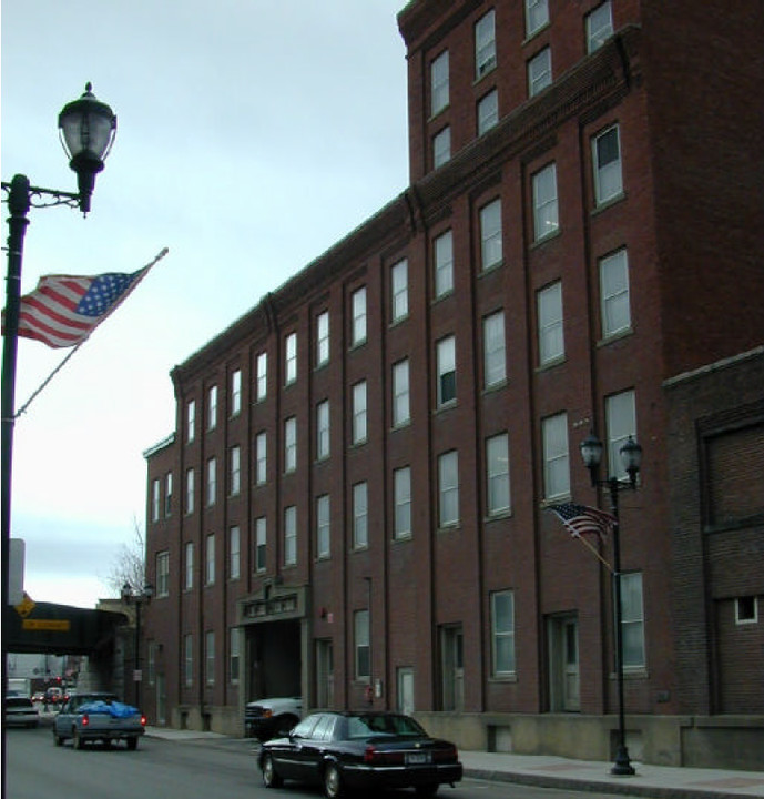 98 Water Street Apartments in Augusta, ME - Building Photo