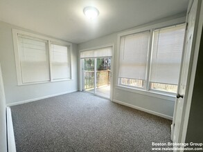22 Howell St in Boston, MA - Building Photo - Building Photo