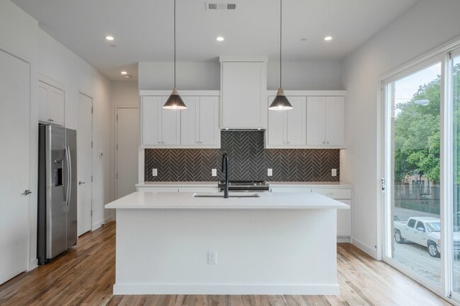 property at 6319 Richmond Ave